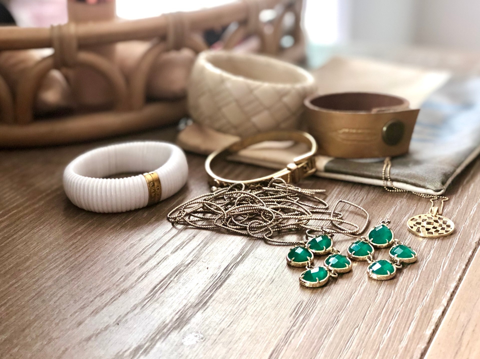 How to Style Vintage Jewelry