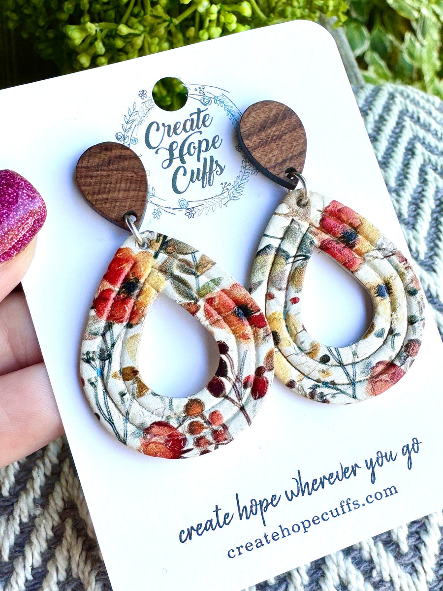 Autumnal Floral Styles Teardrop Wood and Leather Earrings