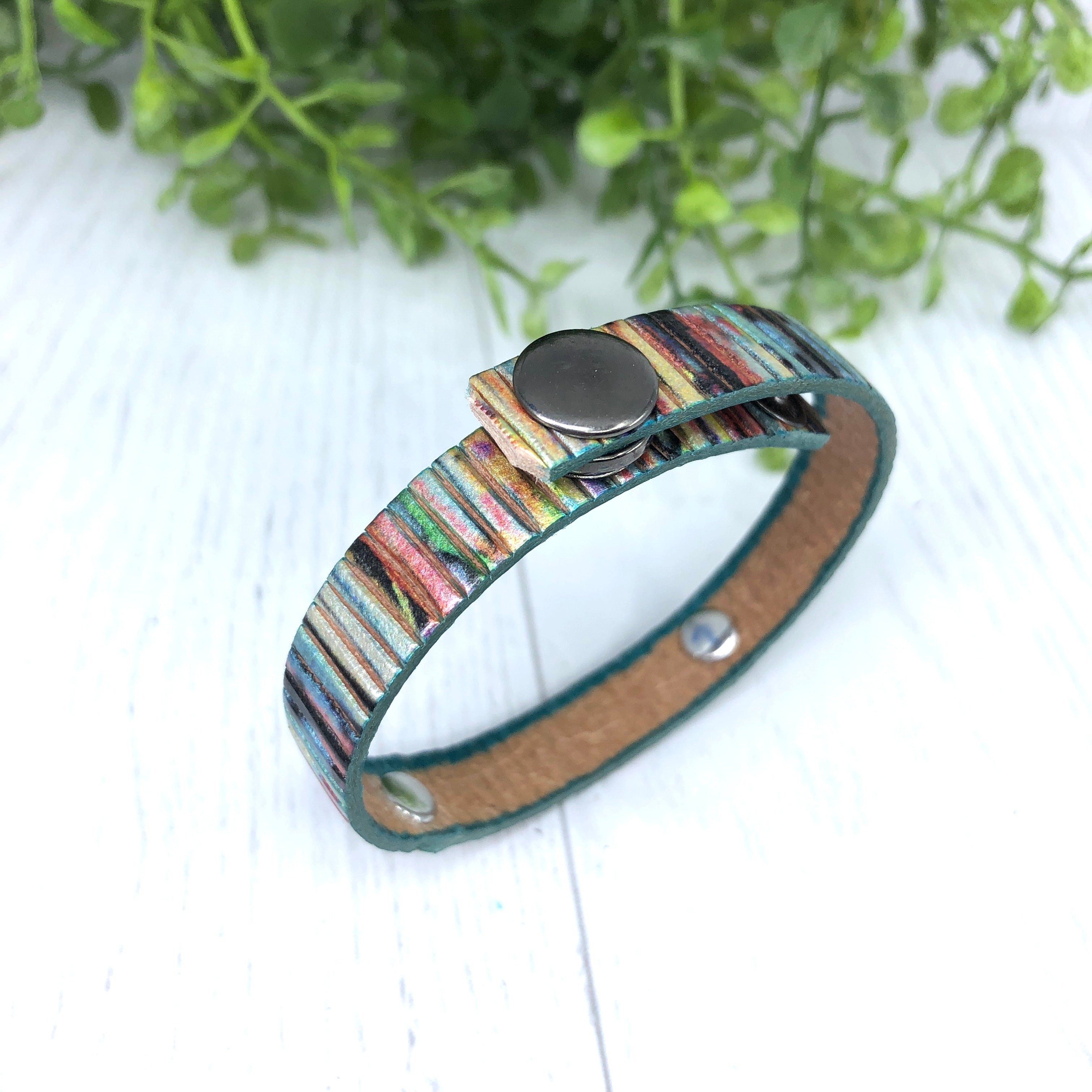 Adjustable leather bracelet store